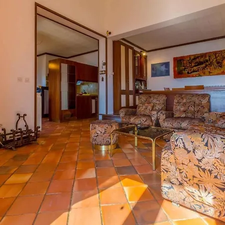 Apartment In 39137