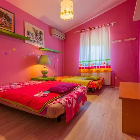 In 39137 Apartment *